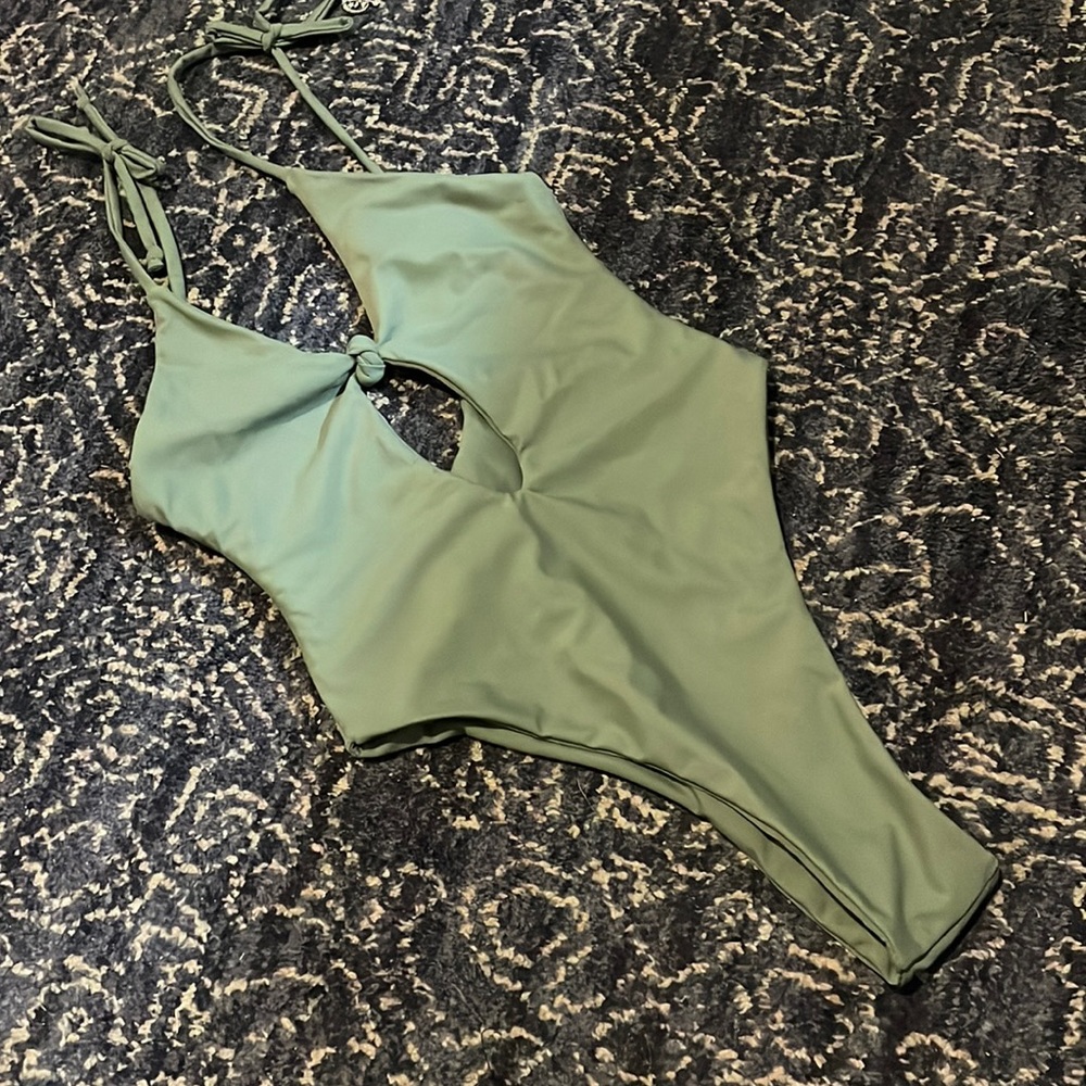 Ki Kinis Hawaii One Piece Bathing suit bikini